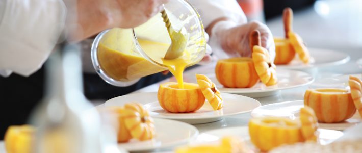 Healthy Pumpkin Soup: Trick or Treat? It’s definitely a Halloween Treat!